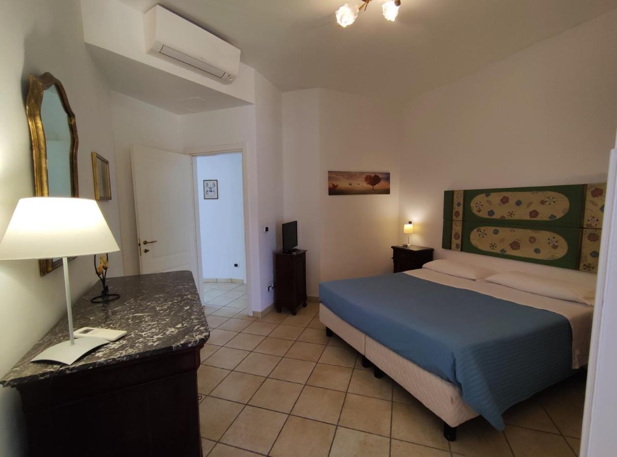 Aparthotel La Rosa Sul Mare Syracuse Exterior foto